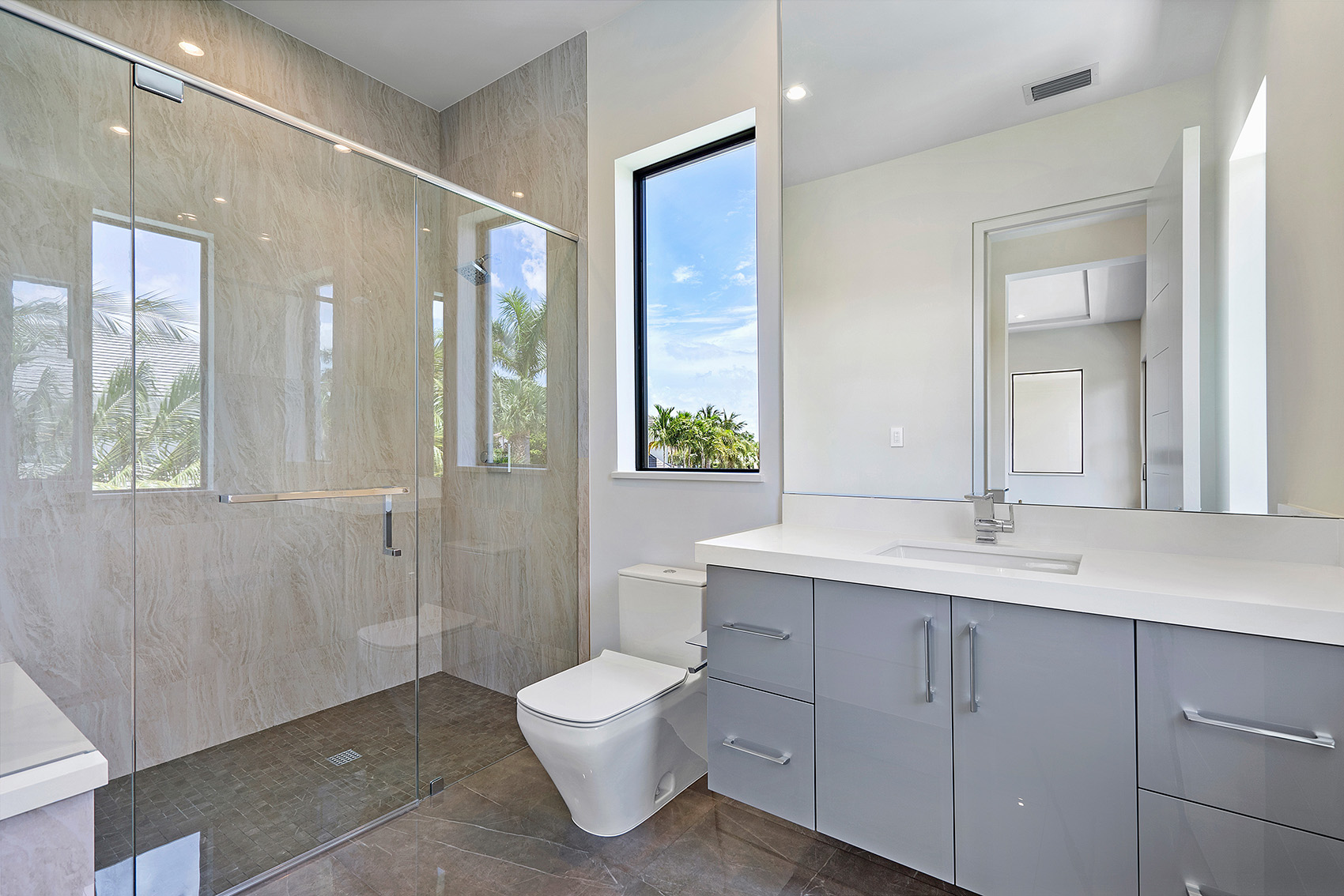 Modern Custom Kitchen Bathroom & Laundry Cabinets in Boca Raton, FL